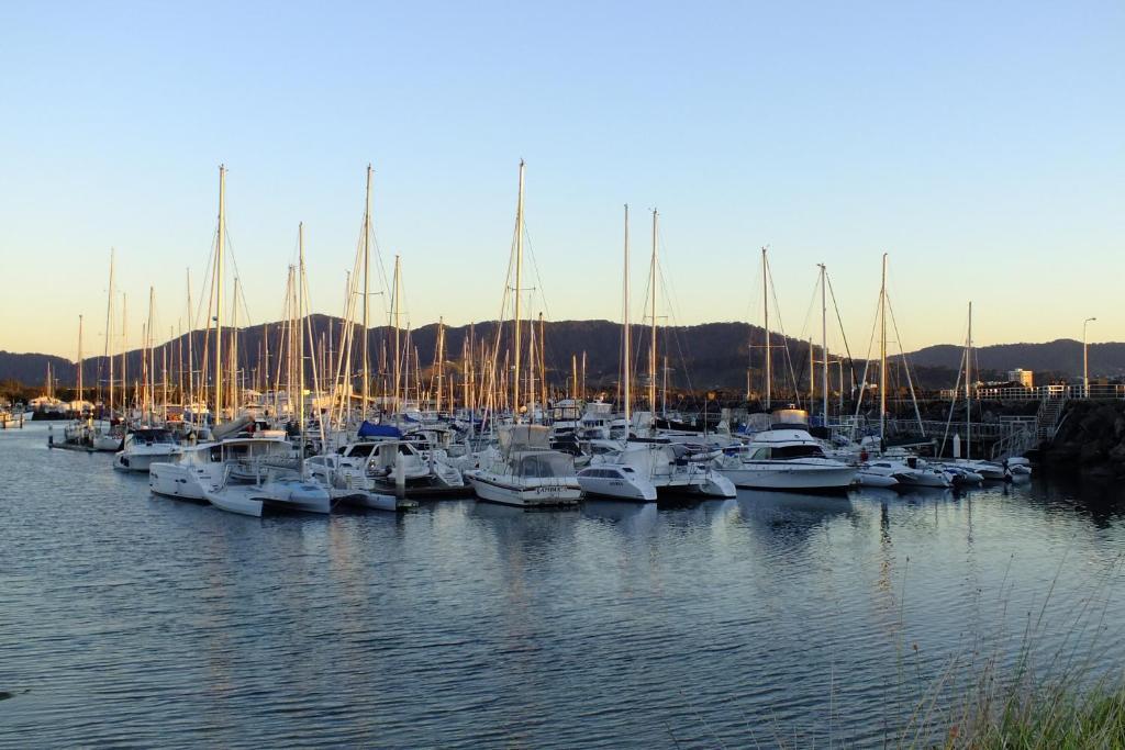 Pacific Marina Apartments Кофс-Харбор Экстерьер фото